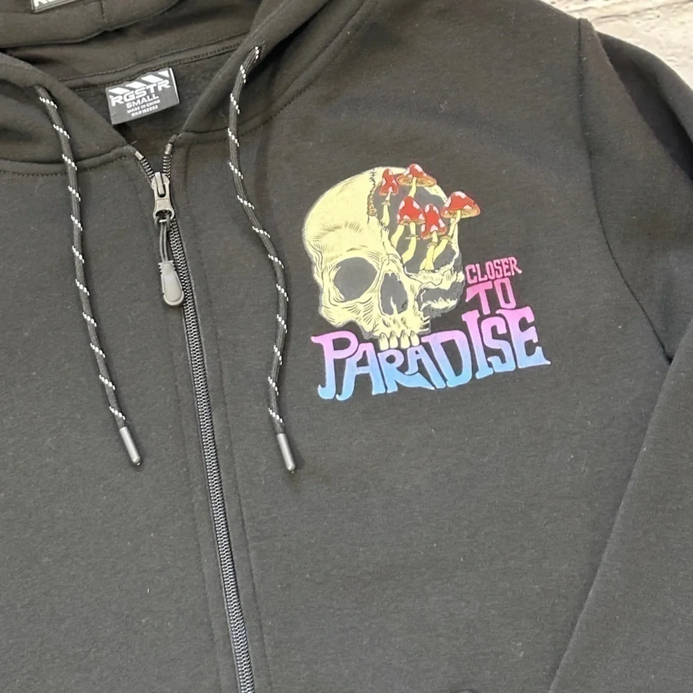 NWOT RGSTR Closer To Paradise Full Zip Hoodie Jacket in Black